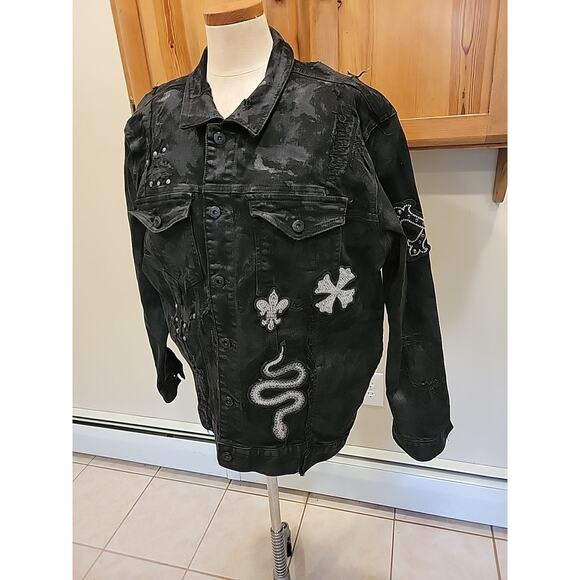 Mens Smoke Rise Distressed Denim Jacket With Patches Size XL Black Studded - Picture 4 of 16
